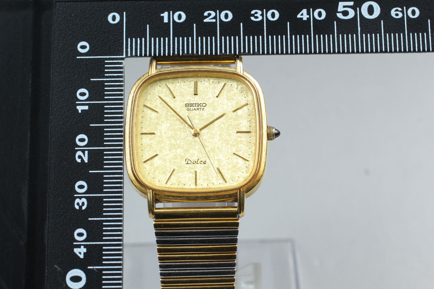 Vintage [Near MINT] SEIKO Dolce 6030-5420 Quartz Gold Dial Mens Watch From JAPAN