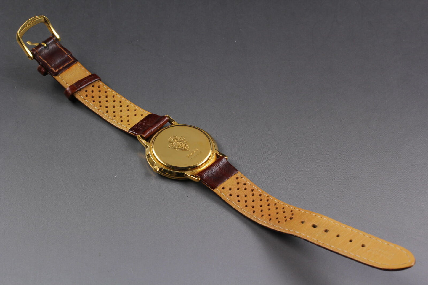 Vintage [Near MINT] GUCCI 3000.2.M GOLD Dial Quartz Men's Watch From JAPAN