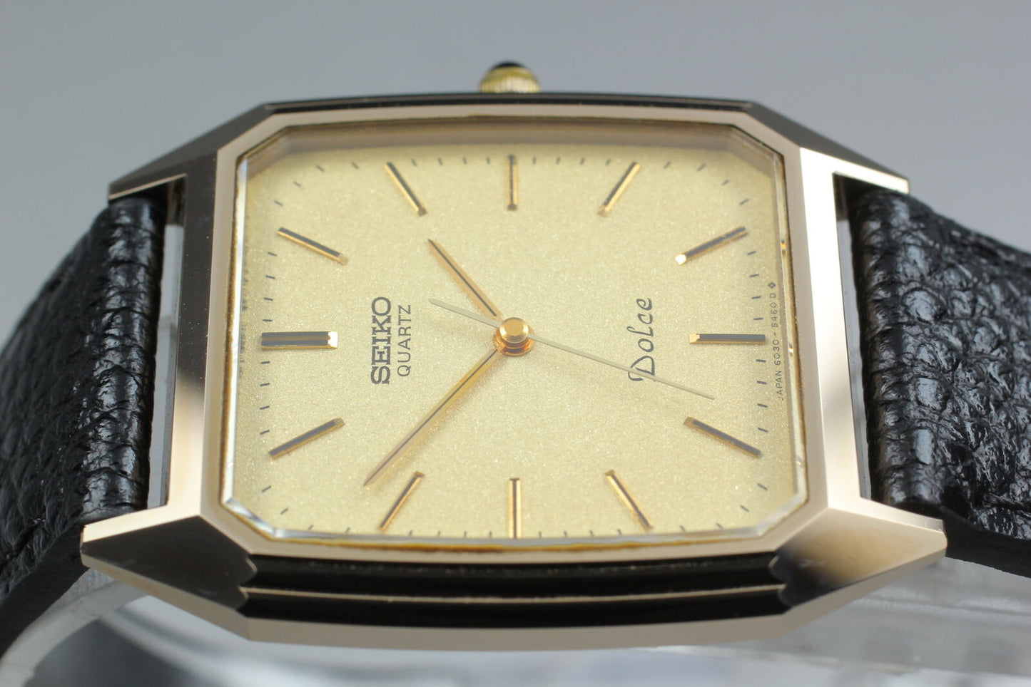 New Batt. [Near MINT] SEIKO Dolce 6030-5390 NSAG Gold Tank Mens Watch From JAPAN