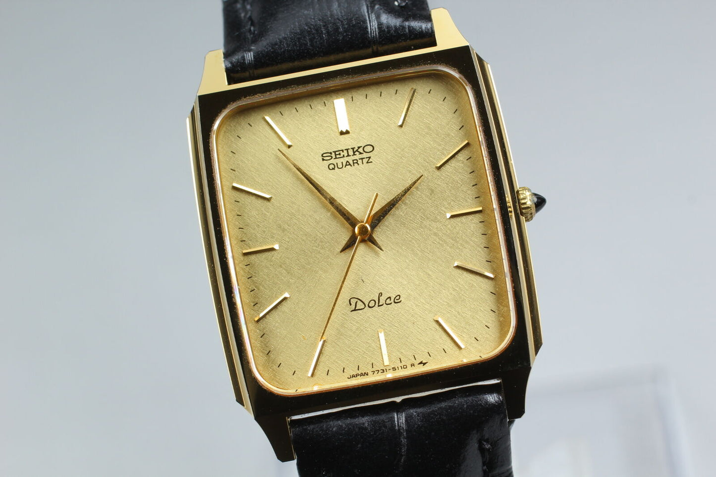 [Near MINT] Vintage Seiko Dolce 7731-5110 Gold Square Men's Quartz Watch JAPAN