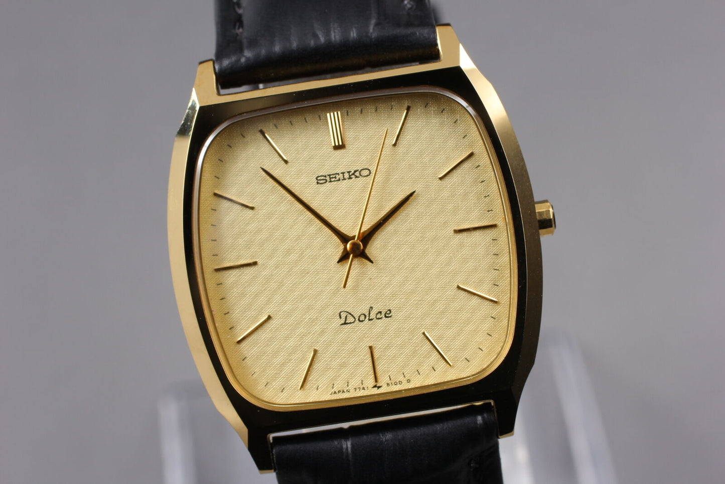 Vintage [MINT] SEIKO Dolce 7741-5100 Gold Quartz Men’s Watch From JAPAN