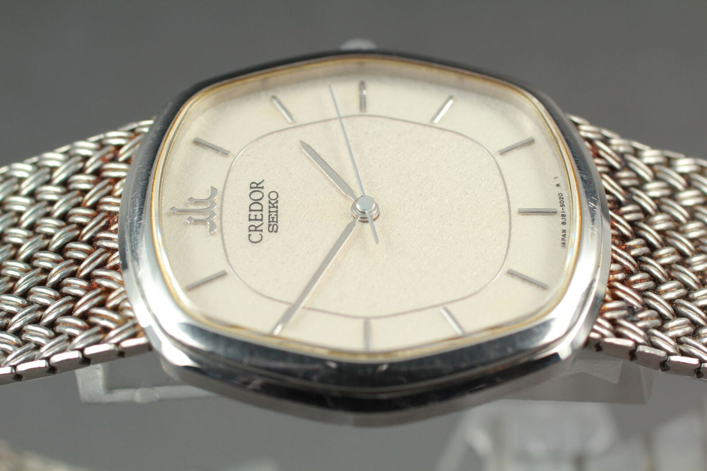 Vintage [Near MINT] SEIKO CREDOR 8J81-5030 Silver Quartz Men's Watch From JAPAN