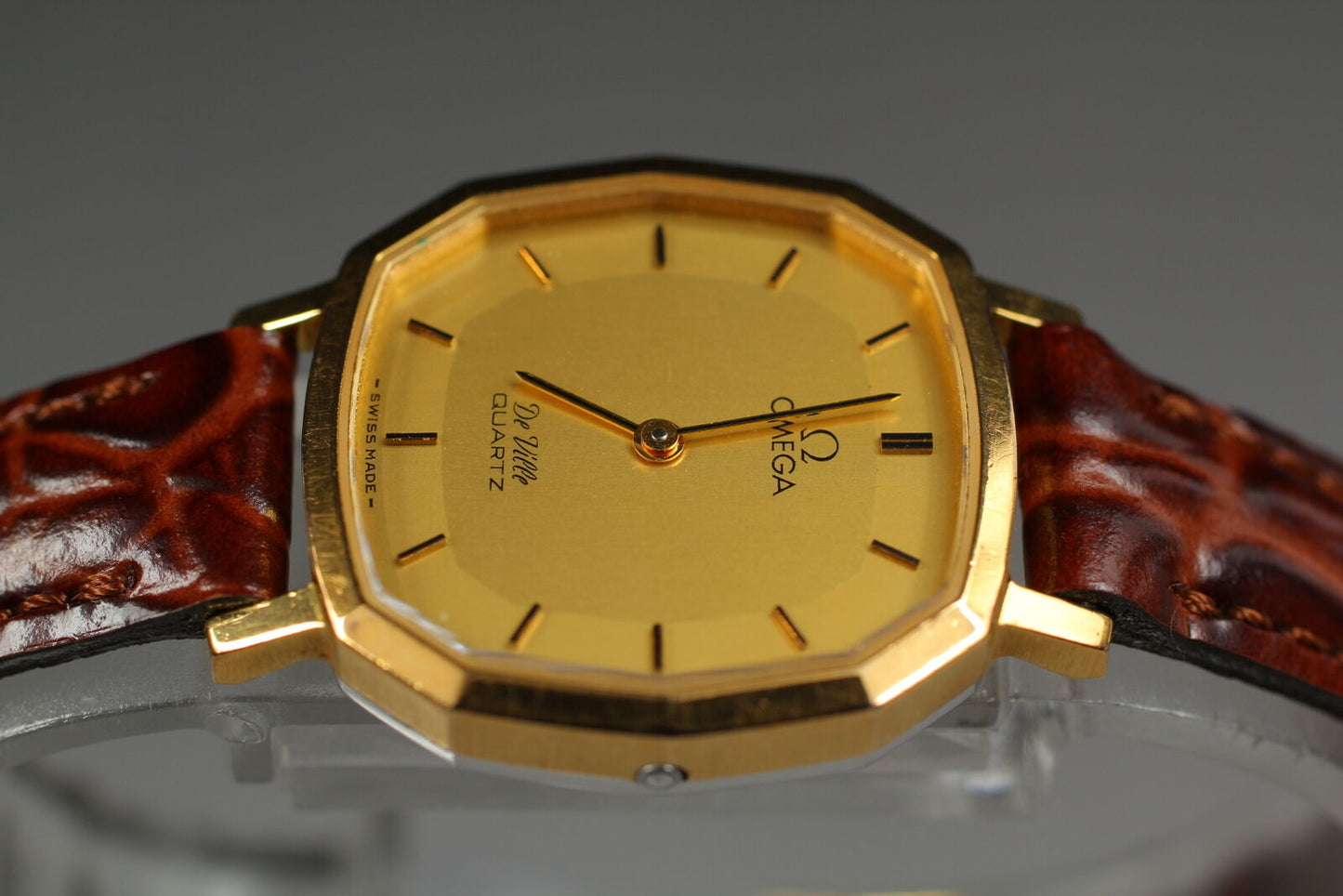 Vintage [Near MINT] OMEGA De Ville 1635 Quartz Gold Women's Watch From JAPAN