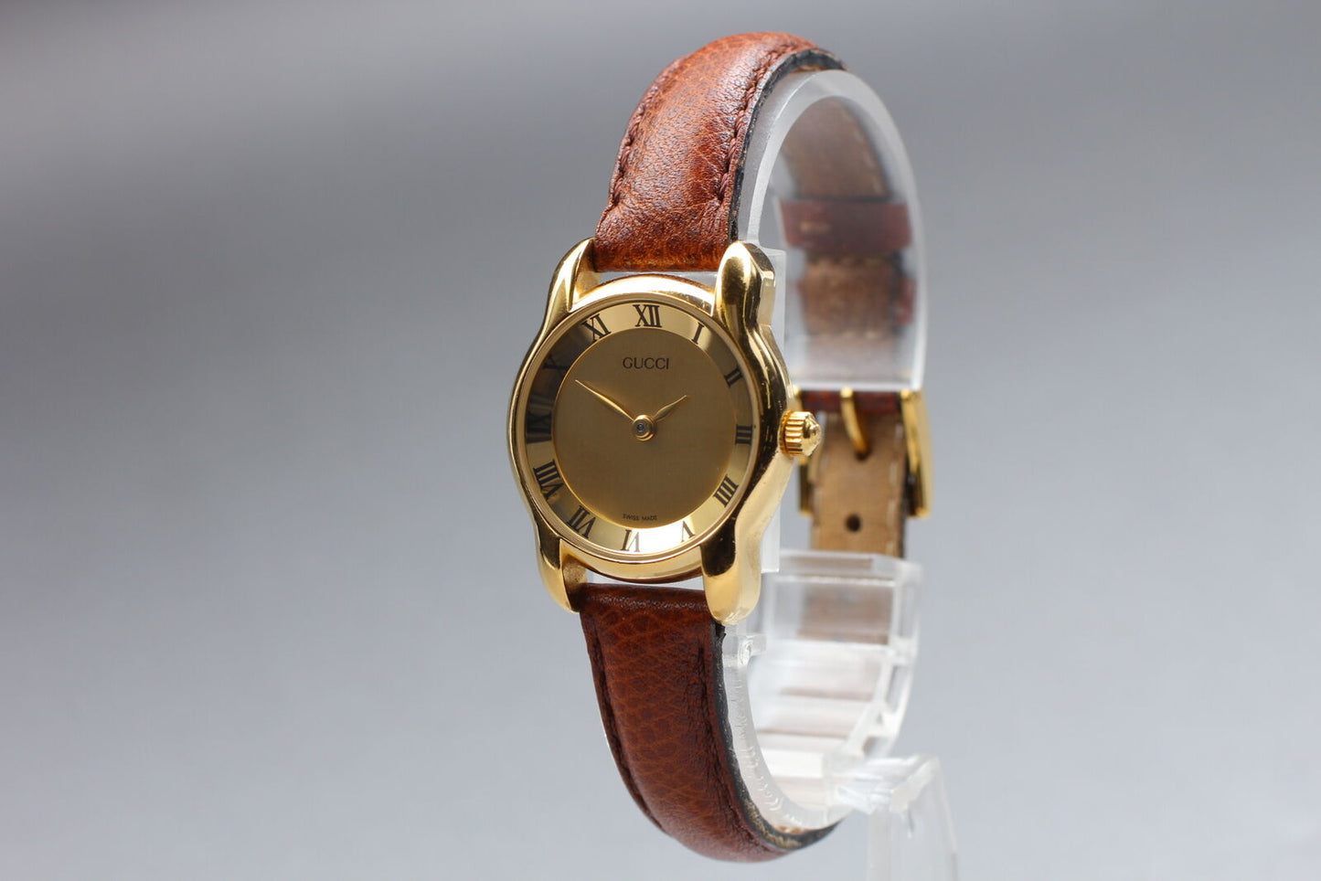 ⏯ [Near MINT] GUCCI 5100L Gold Dial Round Quartz Women's Watch From JAPAN