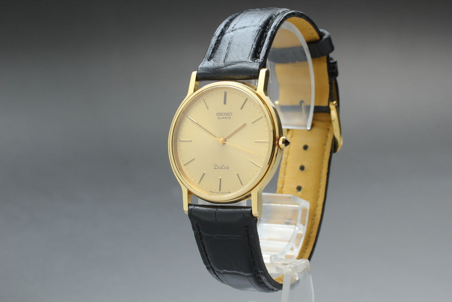 Vintage [Near MINT] SEIKO Dolce 7731-7010 Gold Dial Quartz Mens Watch From JAPAN