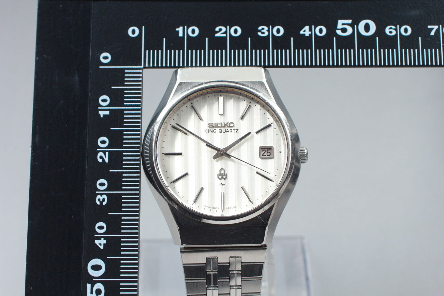 ⏯ *Vintage* SEIKO King Quartz 0852-8000 Silver Men's Watch From JAPAN