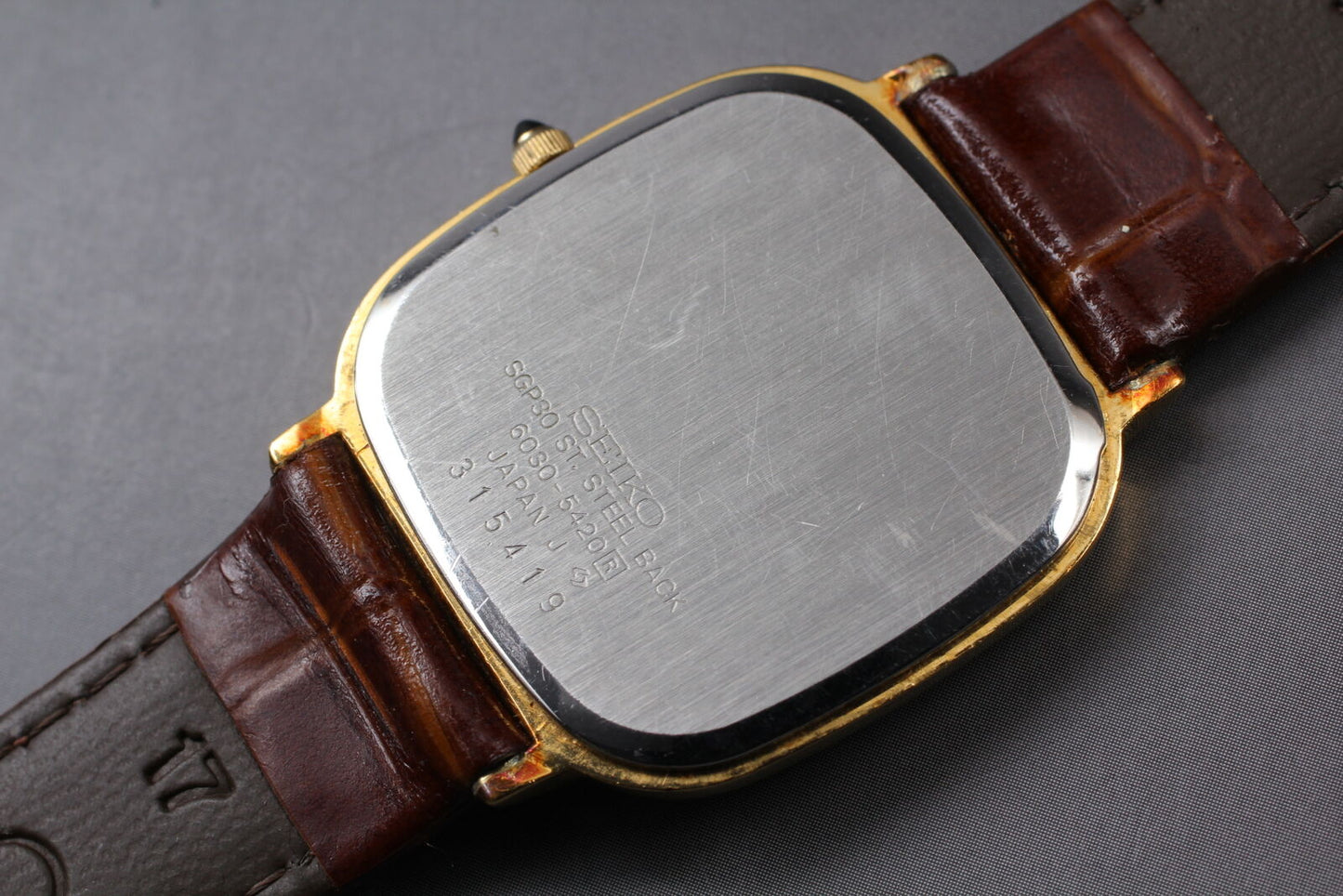 ⏯ Vintage [Near MINT] SEIKO Dolce 6030-5420 Quartz Gold Men's Watch From JAPAN