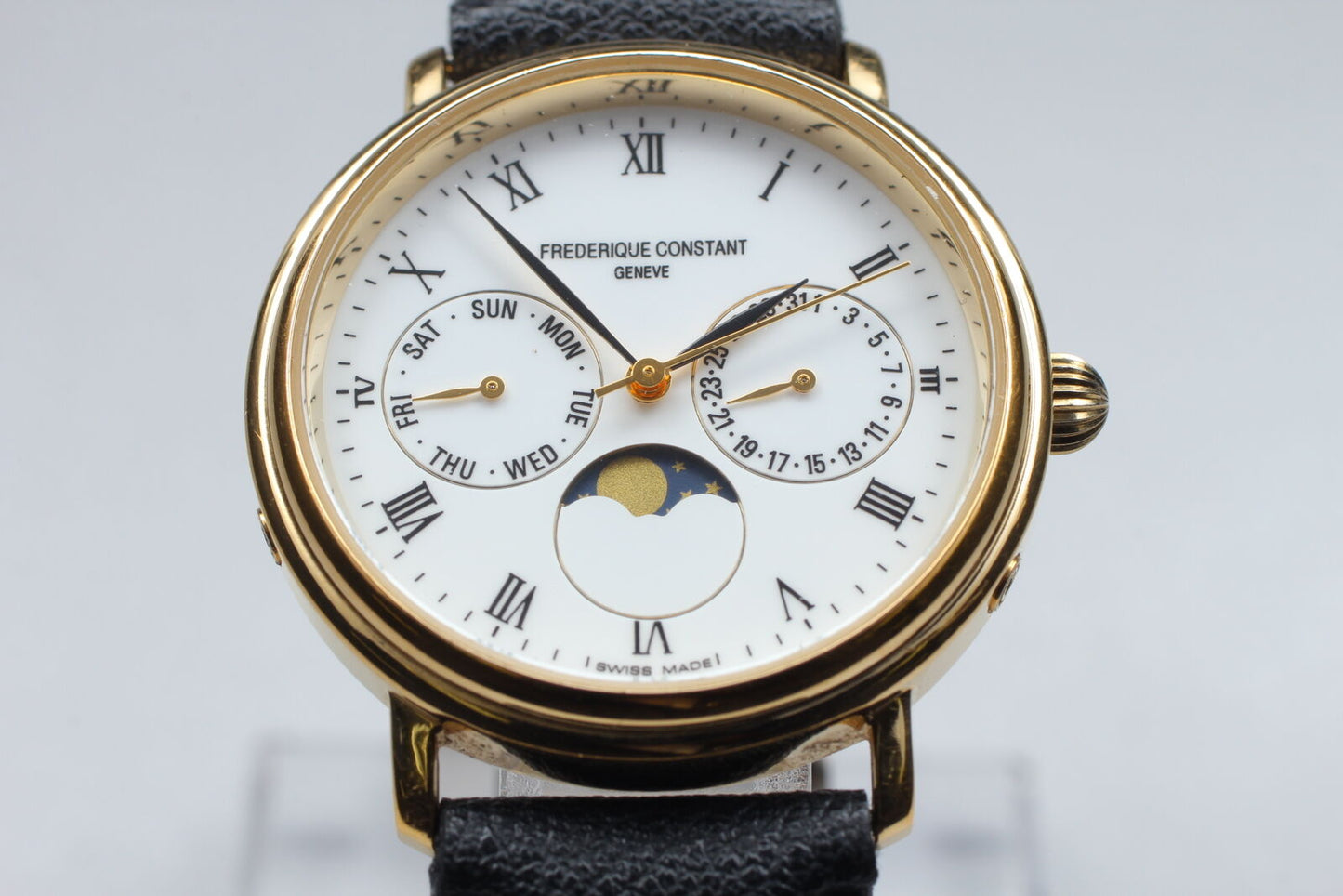 [Near MINT] FREDERIQUE CONSTANT Moon Phase White Dial Quartz Men's Watch JAPAN