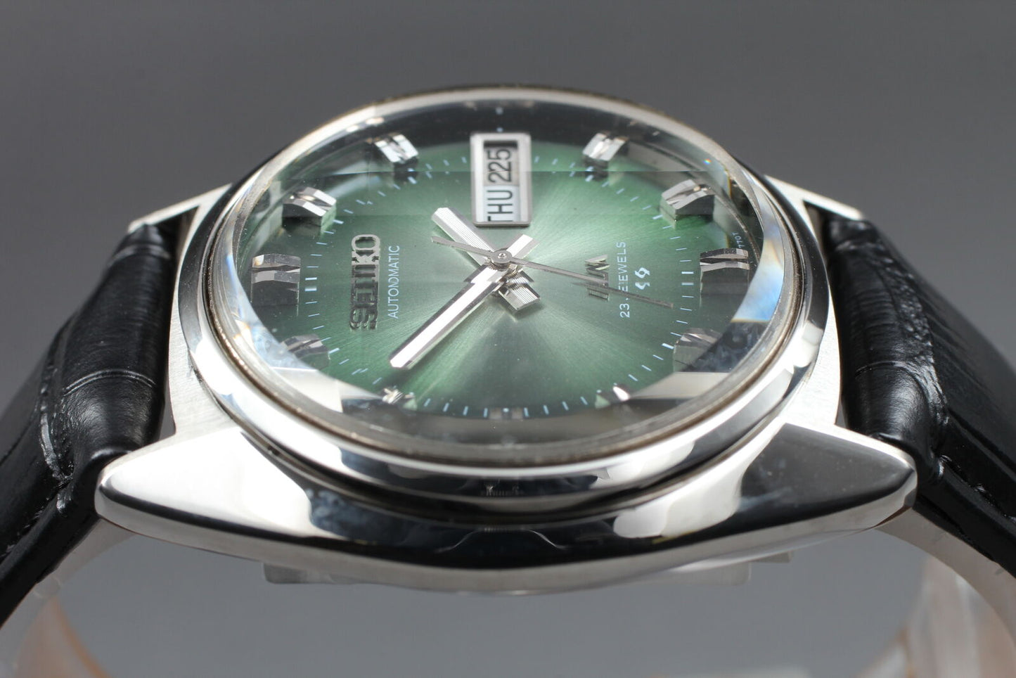 ⏯ New glass [N MINT] Seiko LORD MATIC 5606-7231 AT Green 6-Sided Cut Glass JAPAN