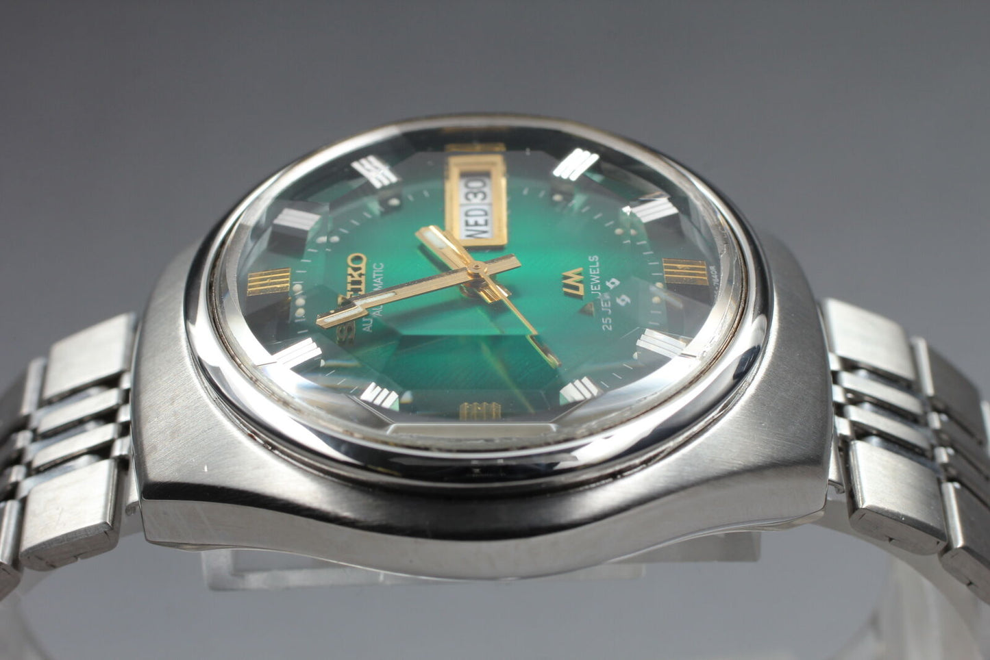 ⏯ New glass [N MINT] Seiko LORD MATIC 5606-7300 AT Green 9-Sided Cut Glass JAPAN